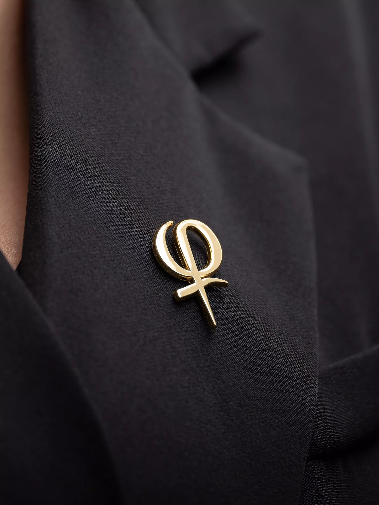 Phi Pin Small